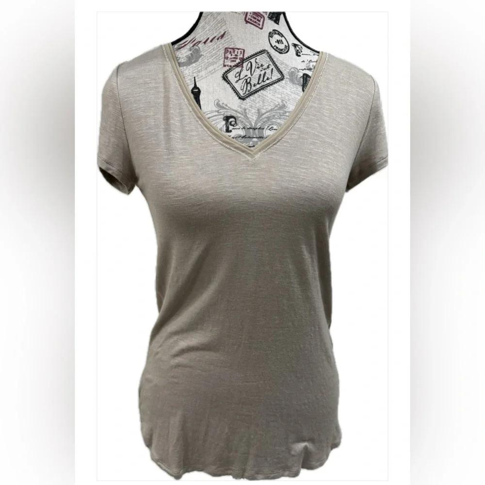 White House Black Market Beige V-Neck Short Sleeve Tee - Picture 13 of 13